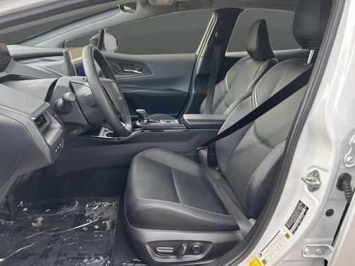 2024 Toyota Prius XLE