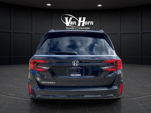 Crystal Black Pearl 2026 Honda Odyssey EX-L