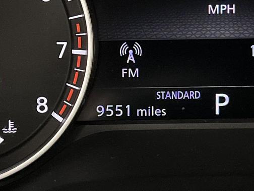 2024 Nissan Pathfinder S FWD