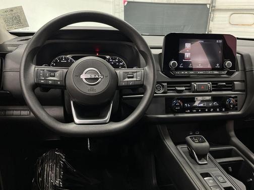 2024 Nissan Pathfinder S FWD