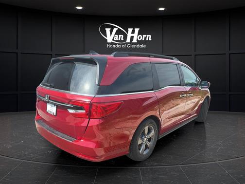 Radiant Red Metallic II 2024 Honda Odyssey EX
