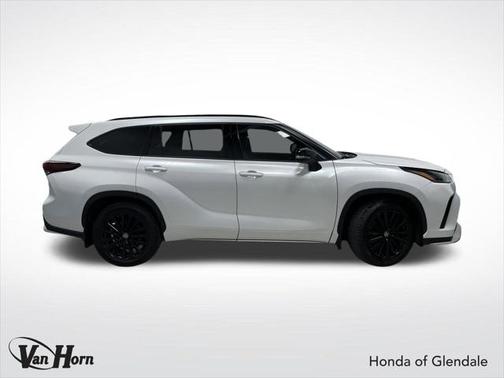 2024 Toyota Highlander XSE