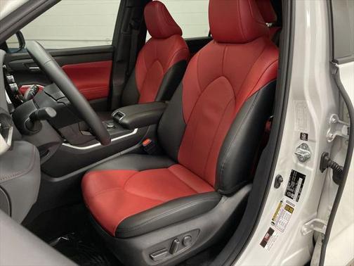 2024 Toyota Highlander XSE