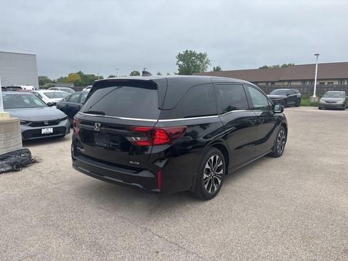 Crystal Black Pearl 2025 Honda Odyssey Elite