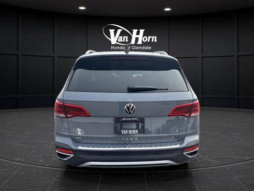 2024 Volkswagen Taos 1.5T SE