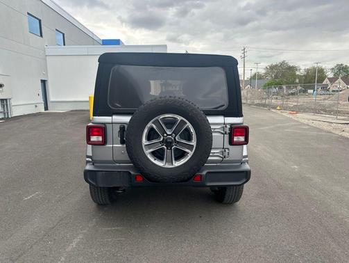Billet Silver Metallic Clearcoat 2020 Jeep Wrangler Unlimited Sahara