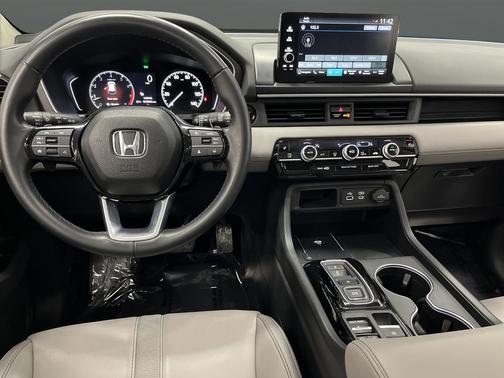 2024 Honda Pilot Touring 8-Passenger