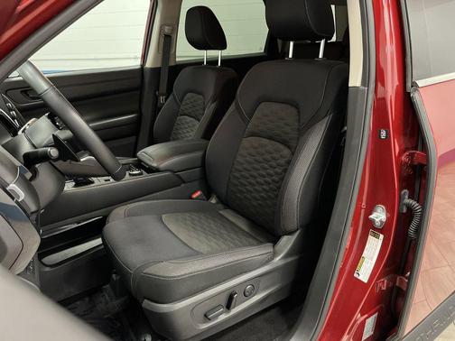 2023 Nissan Pathfinder SV 4WD