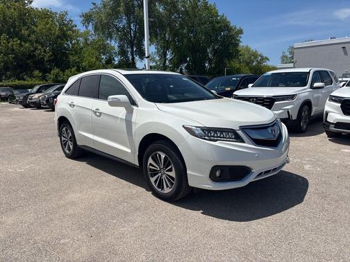 White Diamond Pearl 2017 Acura RDX Advance Package