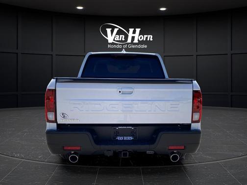 Platinum White Pearl 2026 Honda Ridgeline RTL
