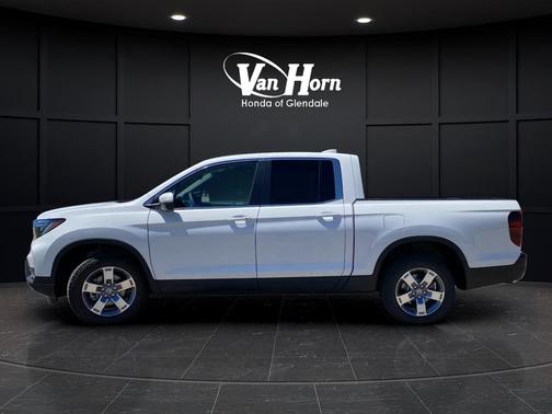 Platinum White Pearl 2026 Honda Ridgeline RTL