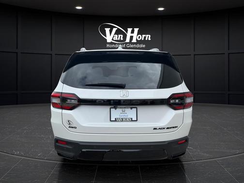 Platinum White 2026 Honda Pilot Black Edition