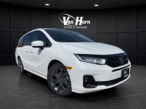 Platinum White Pearl 2026 Honda Odyssey Touring