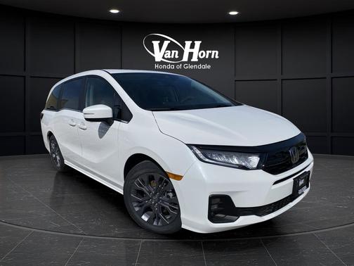 Platinum White Pearl 2026 Honda Odyssey Touring