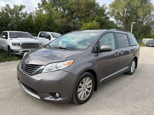 2013 Toyota Sienna XLE