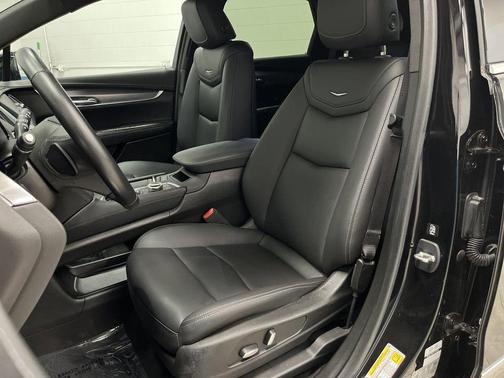 2024 Cadillac XT5 Luxury