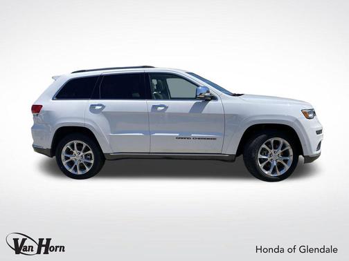 2020 Jeep Grand Cherokee Summit