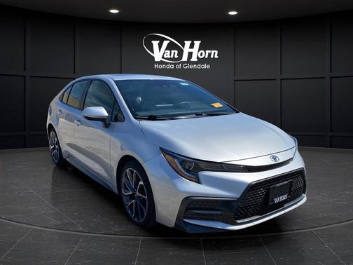 Classic Silver Metallic 2020 Toyota Corolla XSE