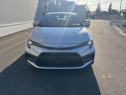 Classic Silver Metallic 2020 Toyota Corolla XSE