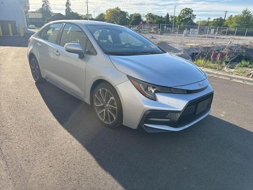 Classic Silver Metallic 2020 Toyota Corolla XSE