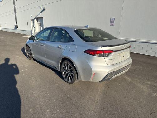 Classic Silver Metallic 2020 Toyota Corolla XSE