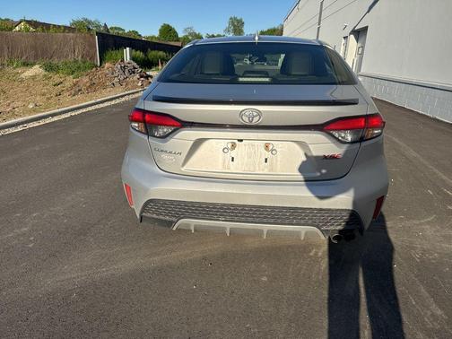 Classic Silver Metallic 2020 Toyota Corolla XSE