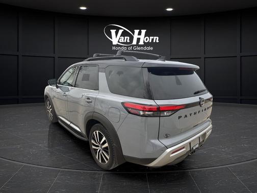 2023 Nissan Pathfinder Platinum 4WD