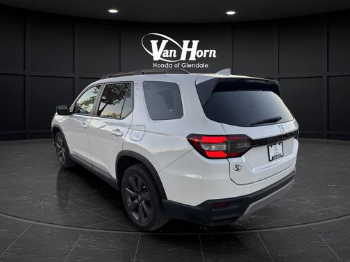 2023 Honda Pilot AWD Sport