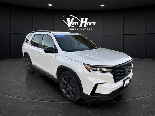 2023 Honda Pilot AWD Sport