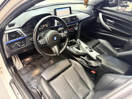 Alpine White 2014 BMW 335