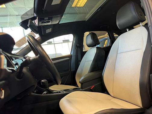 2021 Volkswagen Jetta 1.4T R-Line