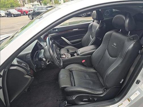 Liquid Platinum 2014 INFINITI Q60 Journey