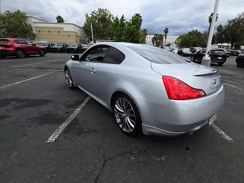 Liquid Platinum 2014 INFINITI Q60 Journey