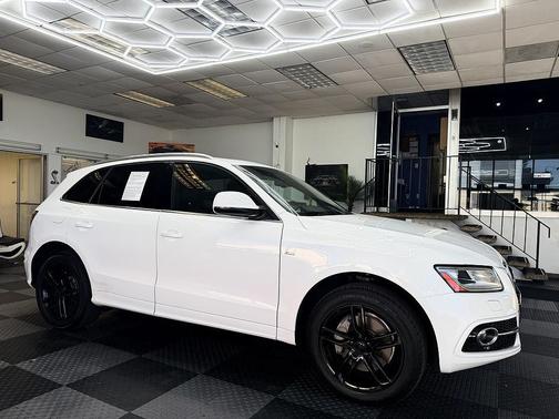 Glacier White Metallic 2013 Audi Q5 3.0T Premium Plus