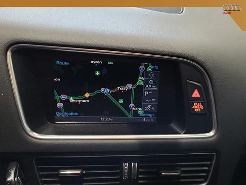 Brilliant Black 2014 Audi Q5 Premium Plus