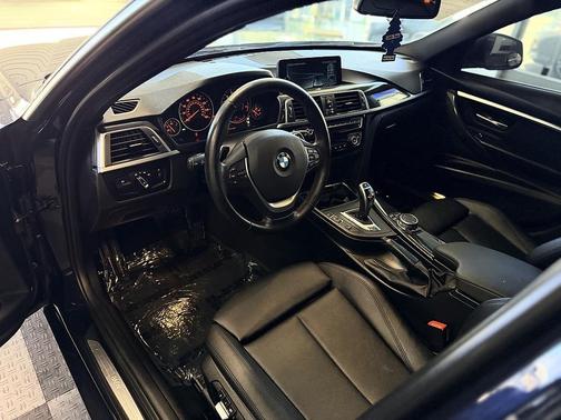 Estoril Blue Metallic 2017 BMW 330 xDrive