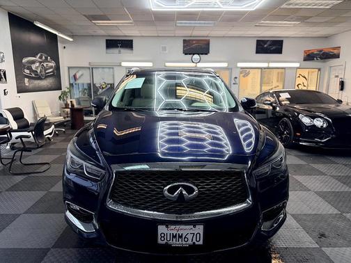 2017 INFINITI QX60 Base