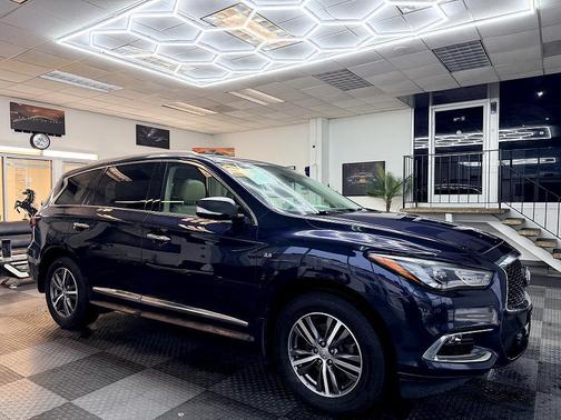 2017 INFINITI QX60 Base