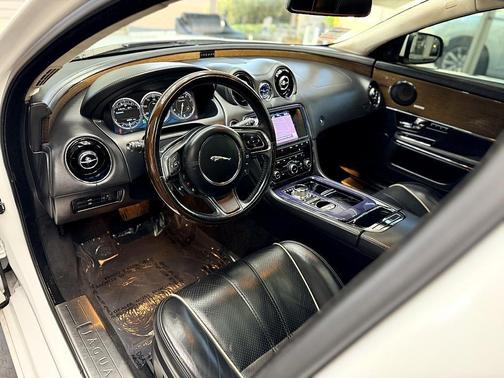 2012 Jaguar XJ L Supercharged