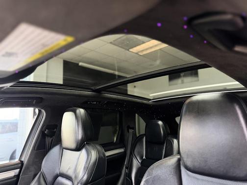 White 2012 Porsche Cayenne Turbo