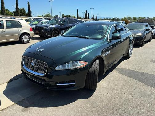 2013 Jaguar XJ Base