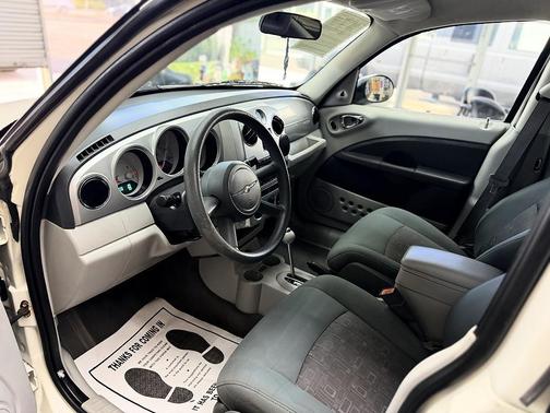White 2008 Chrysler PT Cruiser LX