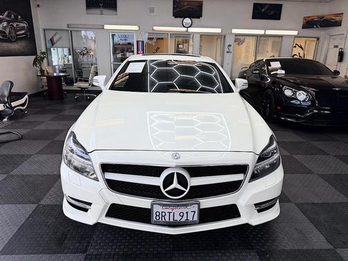 White 2014 Mercedes-Benz CLS-Class CLS 550