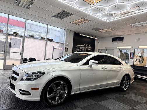 White 2014 Mercedes-Benz CLS-Class CLS 550