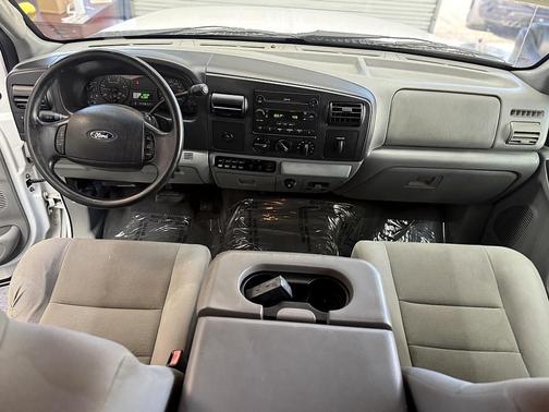 2005 Ford F-350 XLT Crew Cab Super Duty