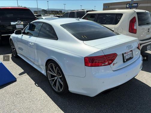White 2015 Audi RS 5 4.2