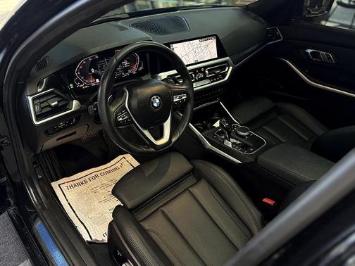 2019 BMW 330 i