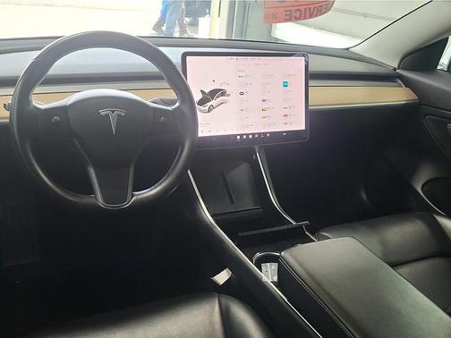 2019 Tesla Model 3 Standard Range Plus