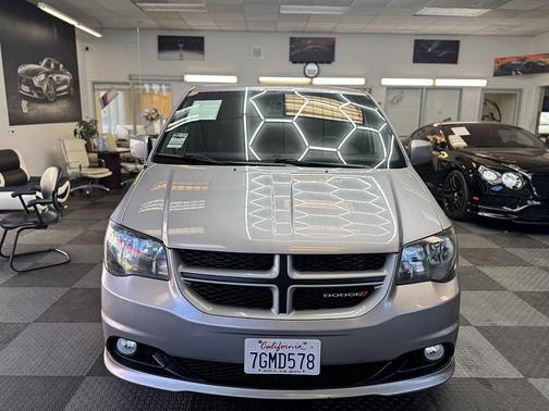 2014 Dodge Grand Caravan R/T