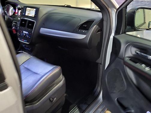 2014 Dodge Grand Caravan R/T